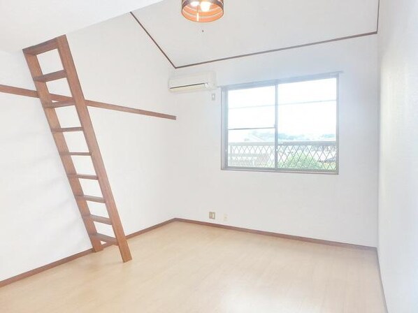 カサベルデ小坂の物件内観写真